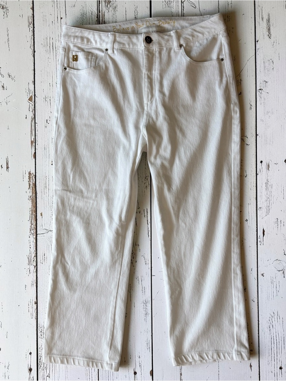 Belle by Kim Gravel White Crop Jeans Size 10 Stretch Straight Leg Rhinestone